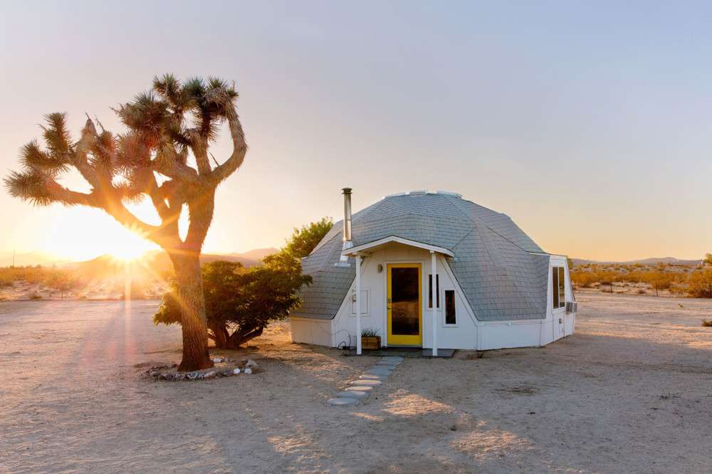16 Best Joshua Tree Rentals &  Unique Desert Airbnbs