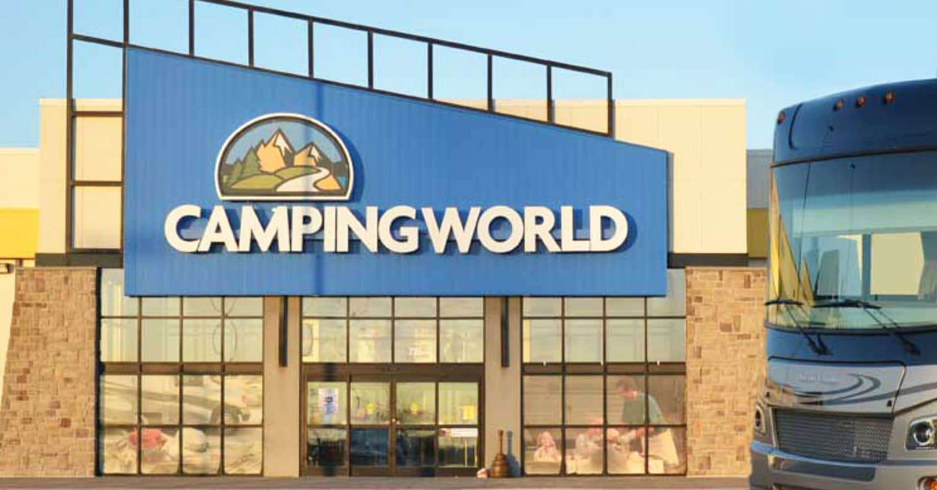 Camping World Holdings rises 3% after IPO