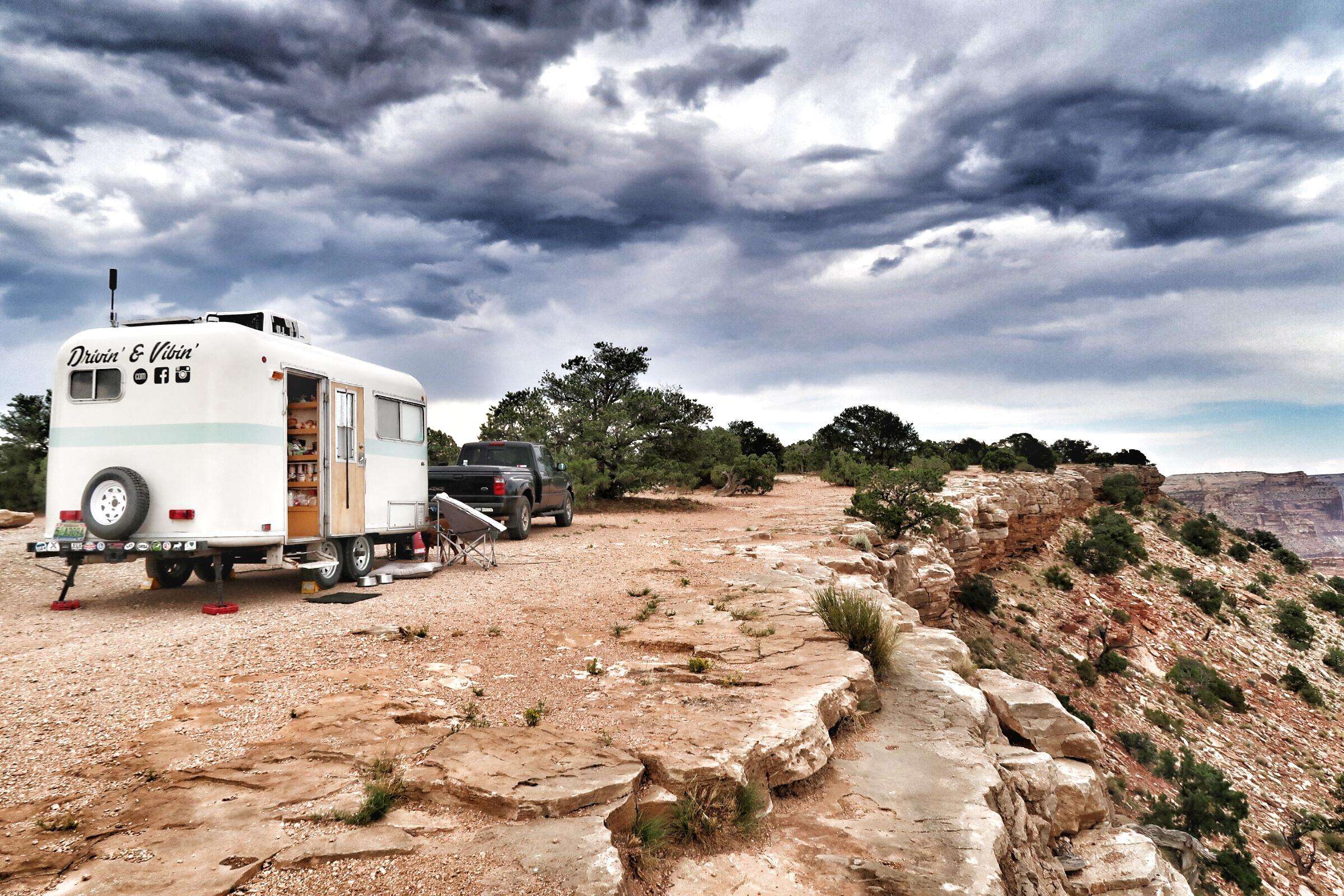 FREE CAMPING on the edge of the Little Grand Canyon in ...