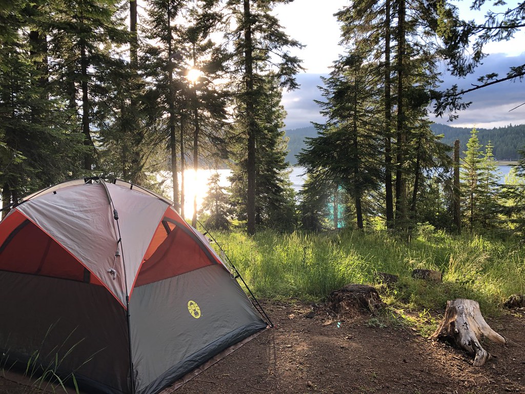 Hyatt Lake camping