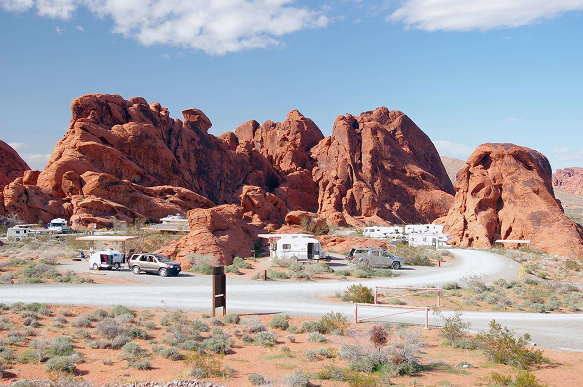 Overton: Valley of Fire State Park Campgrounds  Pet ...